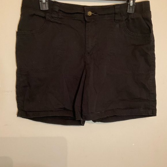Lee black shorts - Picture 1 of 4